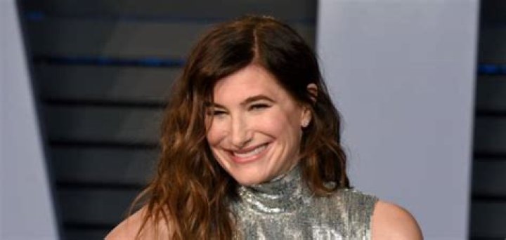 Kathryn Hahn Height, Weight, Measurements, Bra Size, Shoe Size